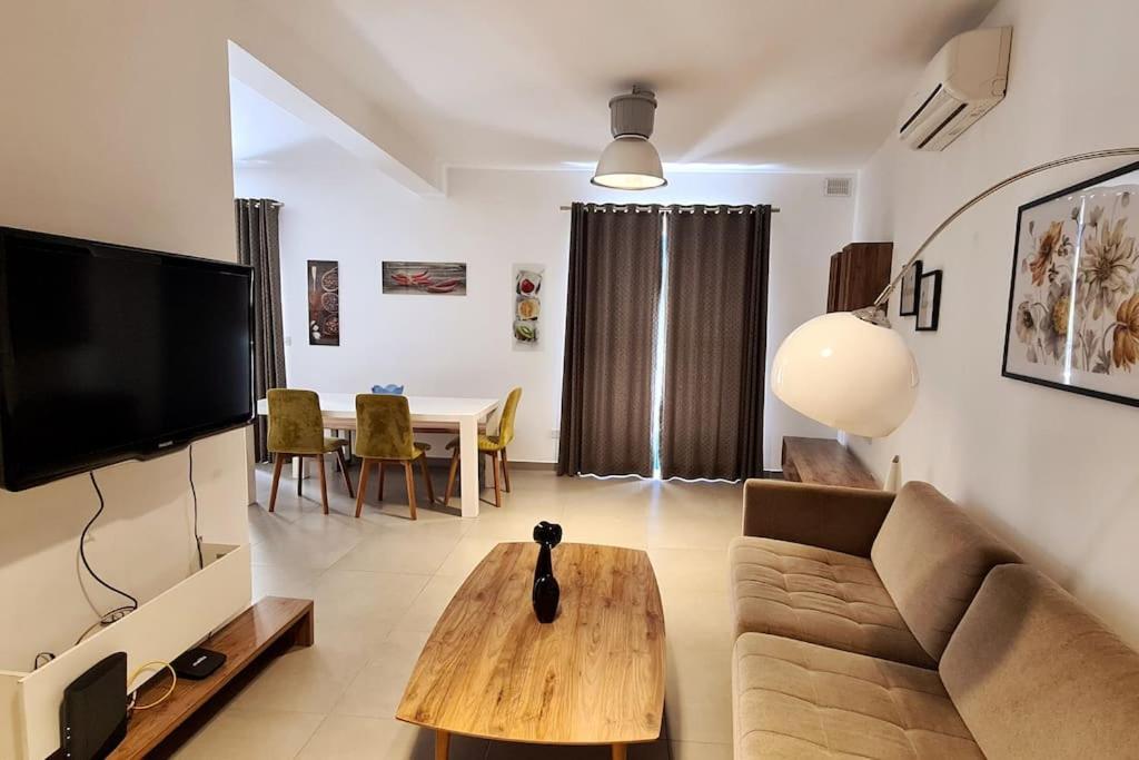 Ferienwohnung Cozy Inside.City & Beach Outside Sliema Exterior foto