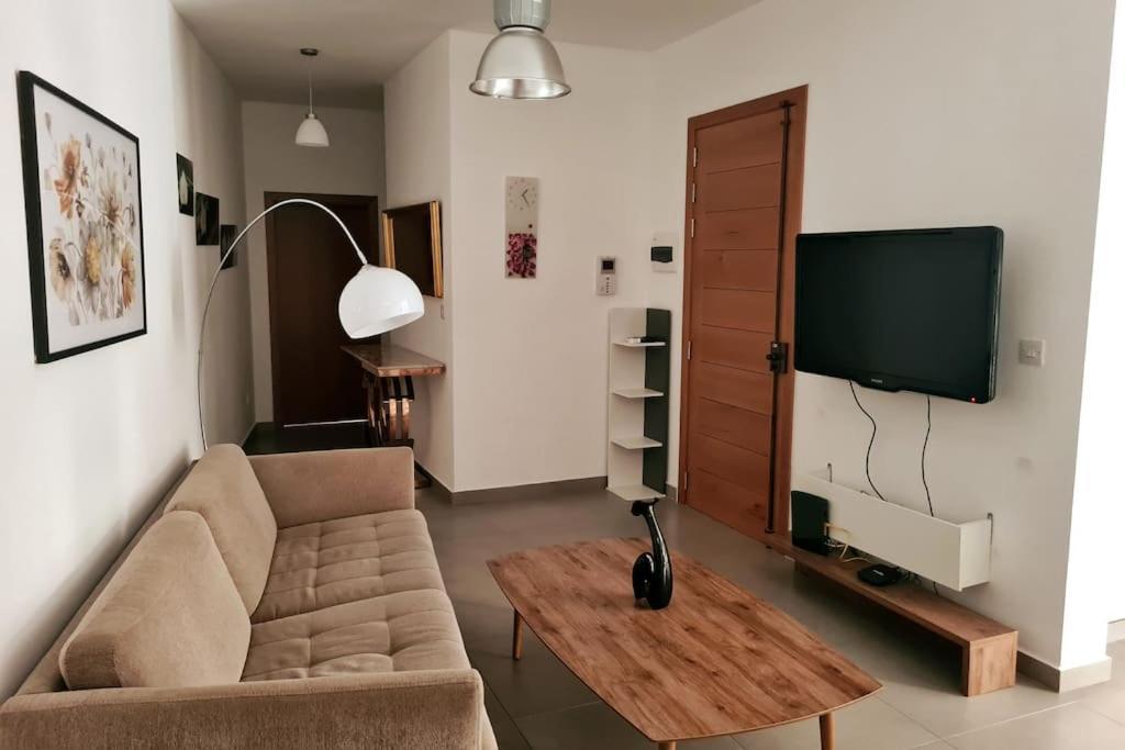 Ferienwohnung Cozy Inside.City & Beach Outside Sliema Exterior foto